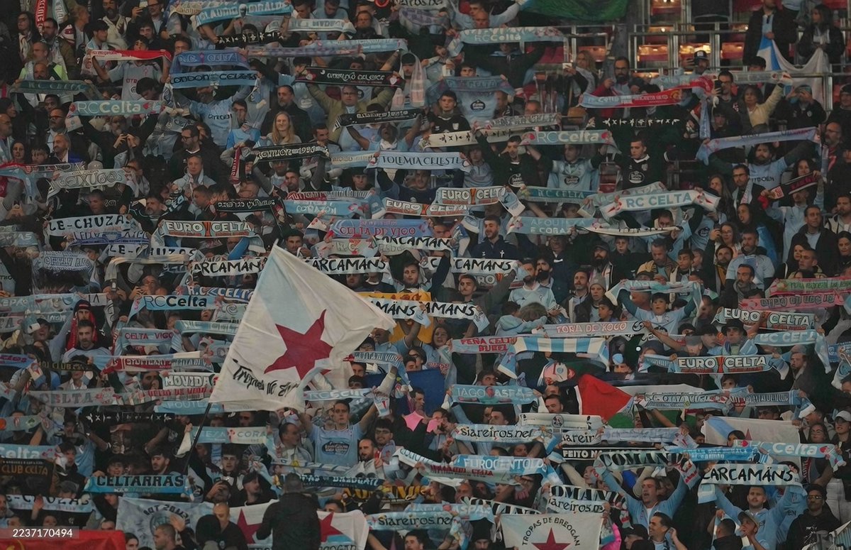 Antifa_Ultras tweet media