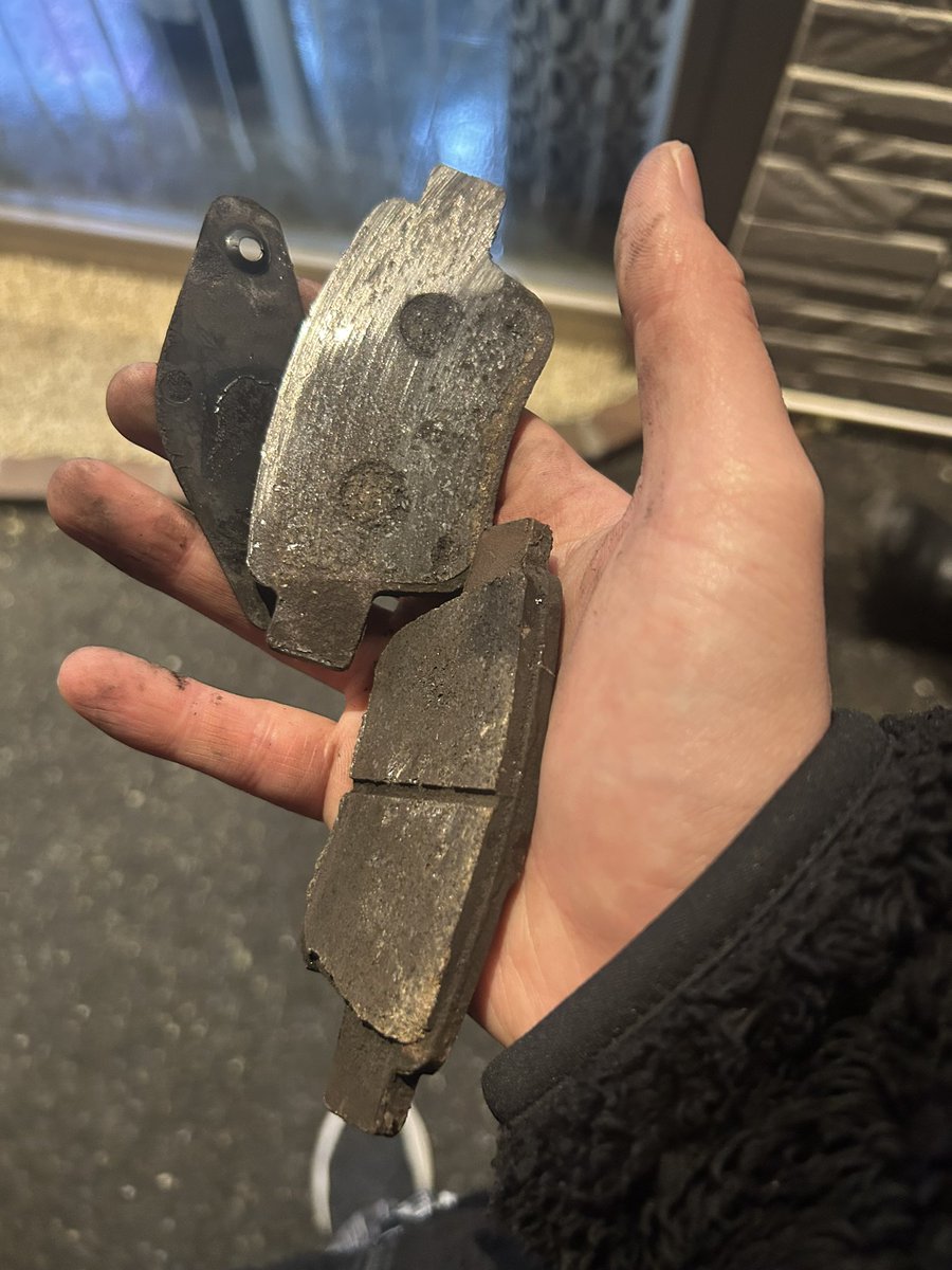 やすお@テクノス tweet media