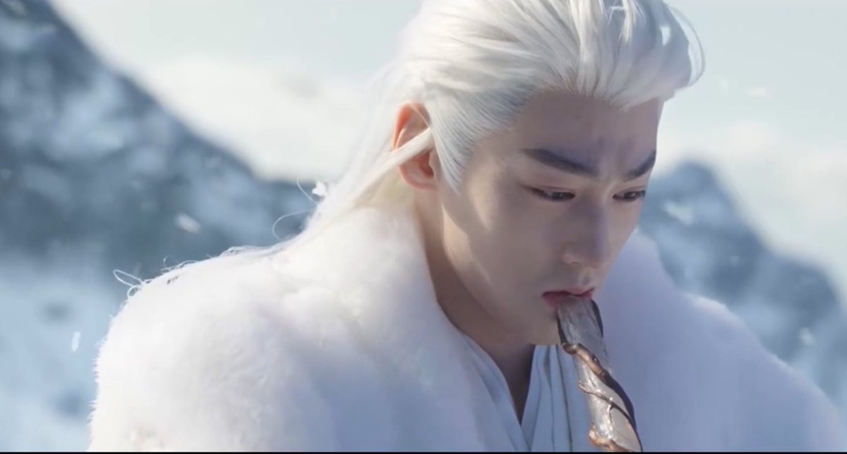 bakıyorum da hala yılan seviyormuşsun :)   sahneler ice fantasy hoş 
#GenerationToGeneration  🐍