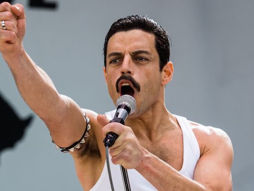 salteditions's tweet image. #PerfectFrame | Bohemian Rhapsody (Bryan Singer &amp;amp; Dexter Fletcher, 2018)

Per ricordarci che nel 1984 a #Sanremo  avevamo i Queen come superospiti. 
Sipario.
💐