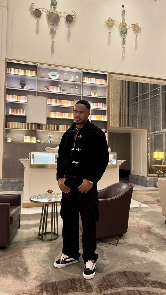 Styled by me for <a href="/mobiiszn/">Big Mobii</a>