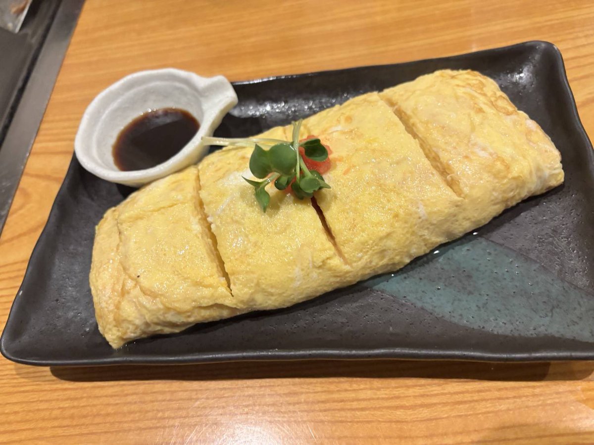 mixvoiceCL's tweet photo. 協賛店舗紹介➄

本日紹介するのは【お好み焼き与作】さんです✨
こだわりのお好み焼きや居酒屋メニューも豊富。日本酒も豊富で飲み放題プランも‼️
団体でのご予約も可能な掘りごたつテーブルでちょっとしたイベントでもご利用いただけます〜✨

#龍谷大学 #アカペラ #お好み焼き https://t.co/14tspddZib