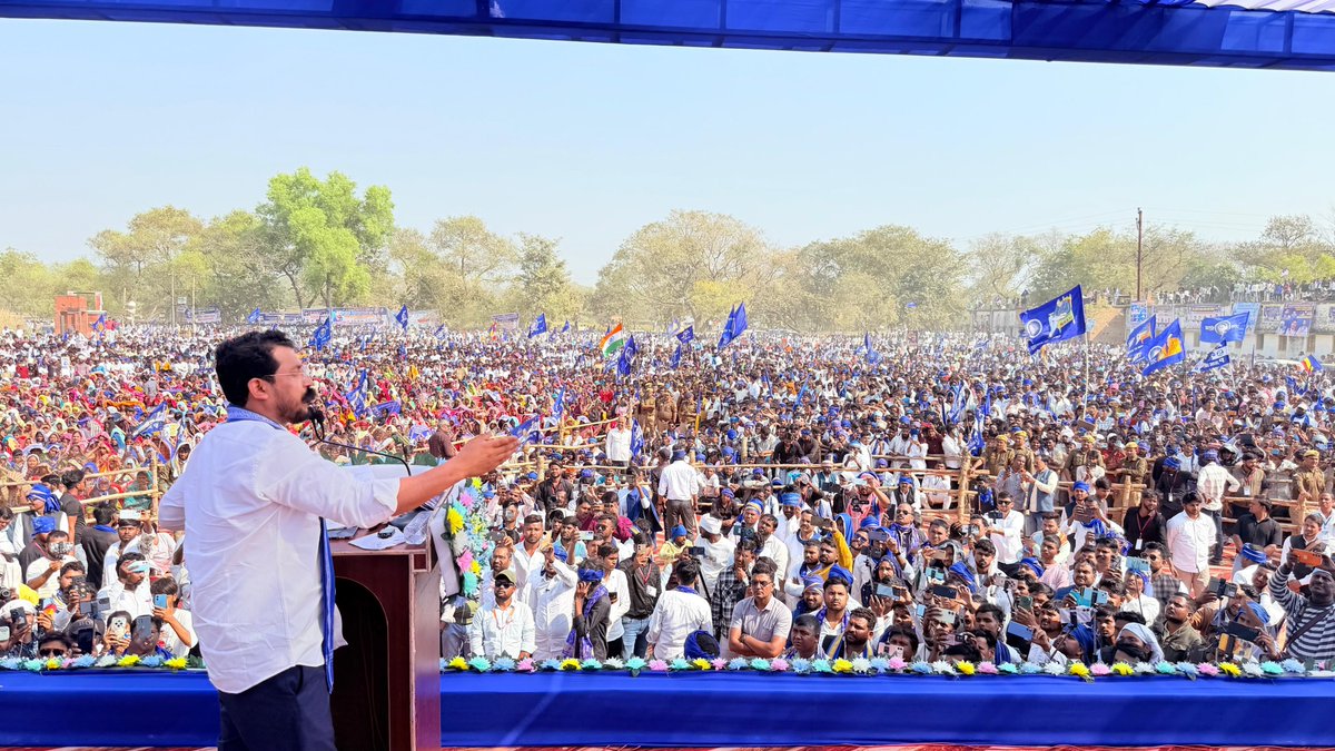 जिला जौनपुर की “संवैधानिक अधिकार बचाओ, भाईचारा बनाओ” महारैली का ऐतिहासिक रूप से सफल आयोजन इस बात का जीवंत प्रमाण है कि बहुजन आंदोलन अब हर रैली के साथ नई ऊँचाइयों को छू रहा है।

जौनपुर की महारैली को ऐतिहासिक रूप से सफल बनाने में दिन-रात जुटे सभी पदाधिकारियों, कार्यकर्ताओं और