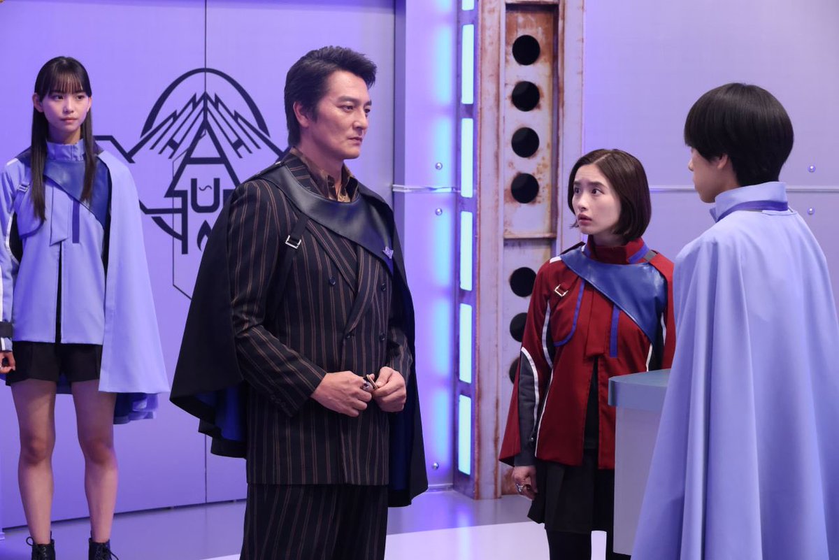 本宮泰風って龍が如くの獅子堂(及び実写版桐生一馬)で知った俳優だと思ってたんだけど全然そんなことなかった。
めっちゃ仮面ライダー剣出てた。ピーコックアンデッドの伊坂じゃん。
今ガッチャード見てたらちょうどこの人また出てきてびっくり