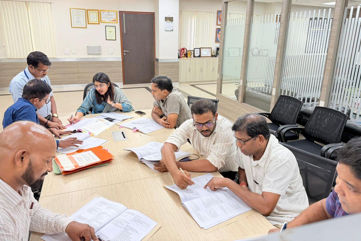 dip_goa's tweet photo. The District Level Committee (DLC) of Kushavati District, presided over by Ms. Egna Cleetus, IAS, Collector, convened to take up the claims forwarded by the Sub-Divisional Level Committees of Quepem and Sanguem Talukas under the provisions of the Forest Rights Act, 2006.

During the meeting, the Committee examined 43 claims received from Cazur village in Quepem Taluka and 19 claims pertaining to the villages of Rivona, Villiana, and Bhati in Sanguem Taluka.

@KushavatiGoa @goacm