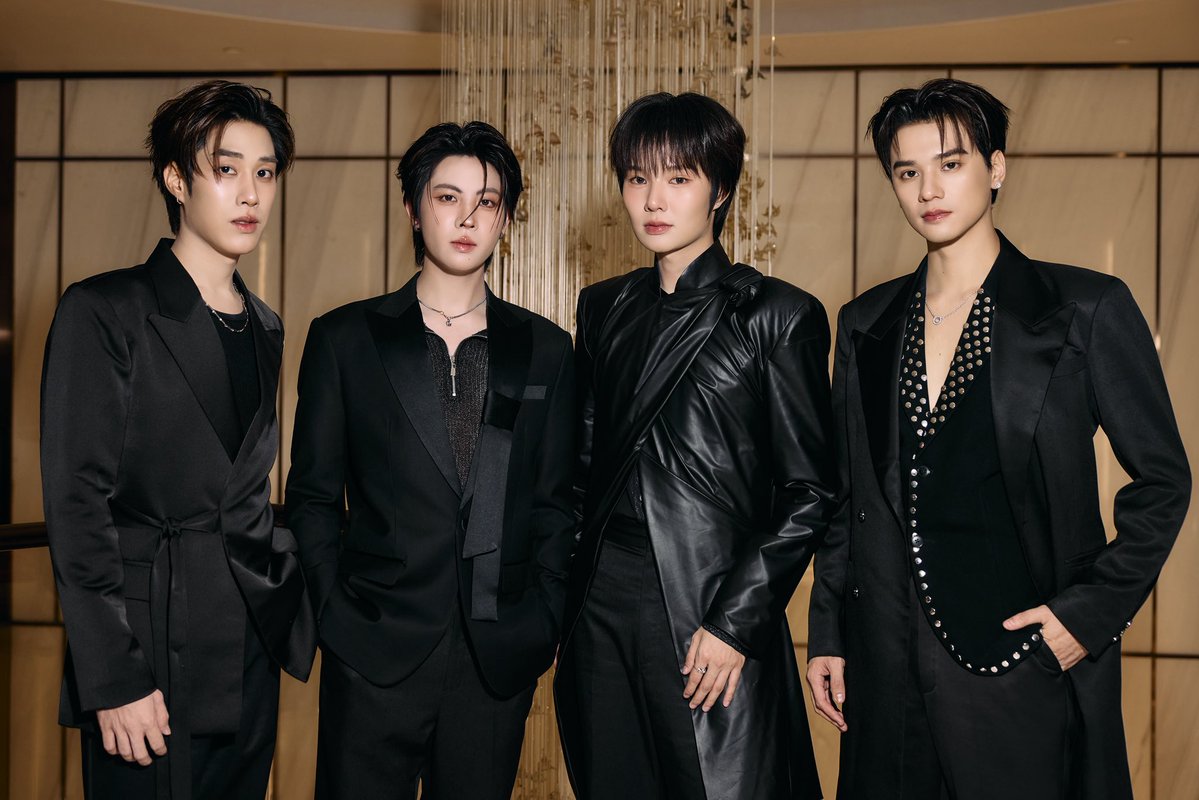 คือพี่กราบอะ