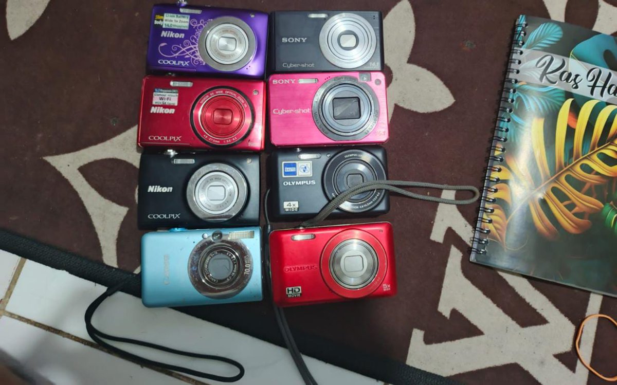 S2600 mulus 1.3
S5200 1.3
S2500 1jt
Ixus 95 1.1
W610 baterai kw 1jt
W290 1jt
Vg150 mulus 900k
Vg120 vignet putih 700k