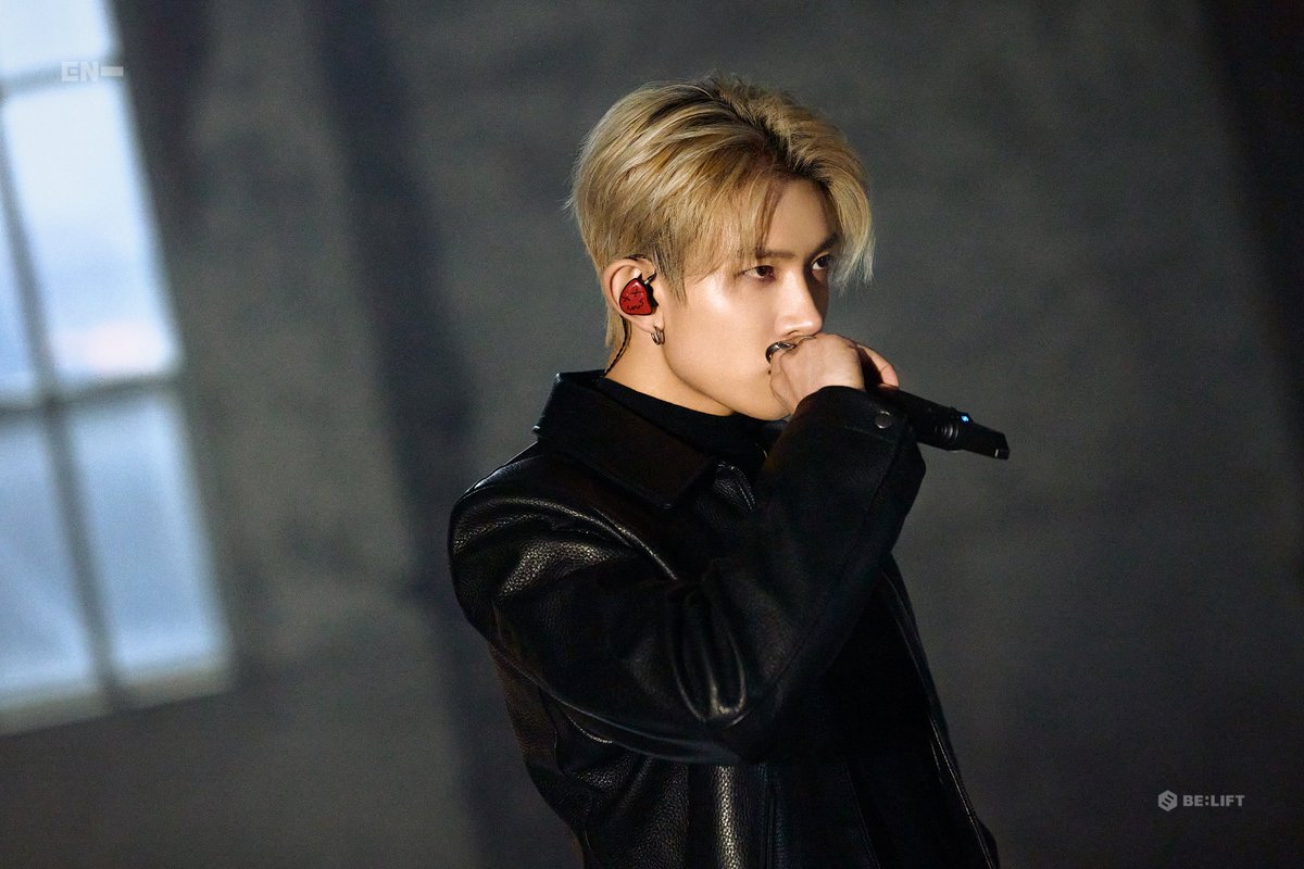 (2/5)

<a href="/ENHYPEN_members/">ENHYPEN</a> <a href="/ENHYPEN/">ENHYPEN OFFICIAL</a> #ENHYPEN #엔하이픈