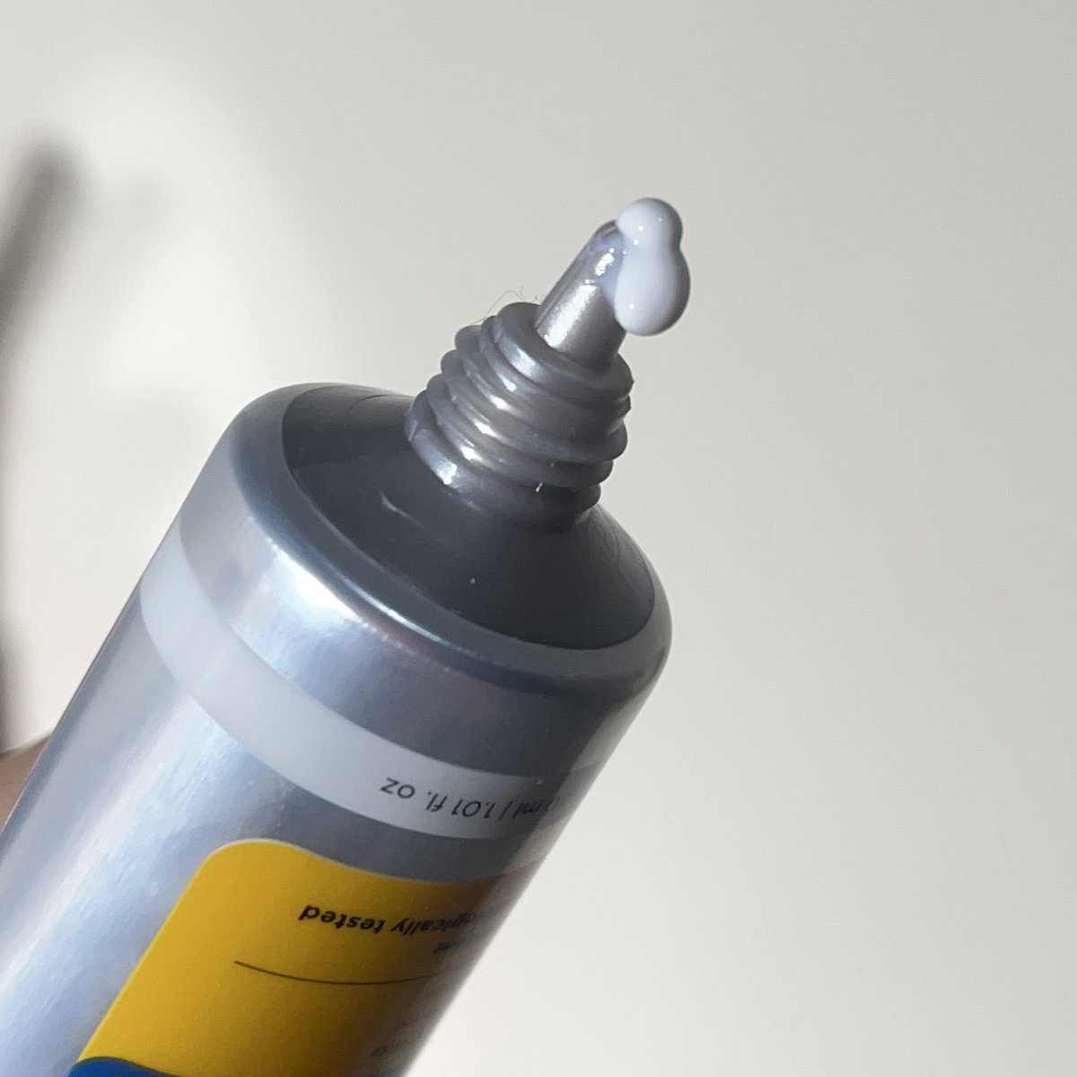 gak bikin gerah, gak bikin kusam
my sunscreen just ✨glowing✨