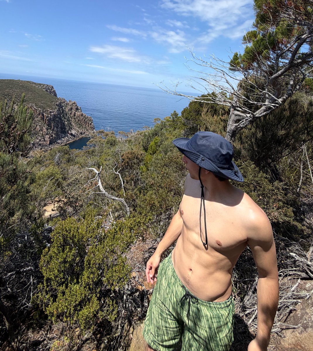 Zoe_Opi's tweet photo. Ese parche en Tasmania estuvo muy bueno 😛
Qn pa ir al monte ? https://t.co/mFJPgOoICf