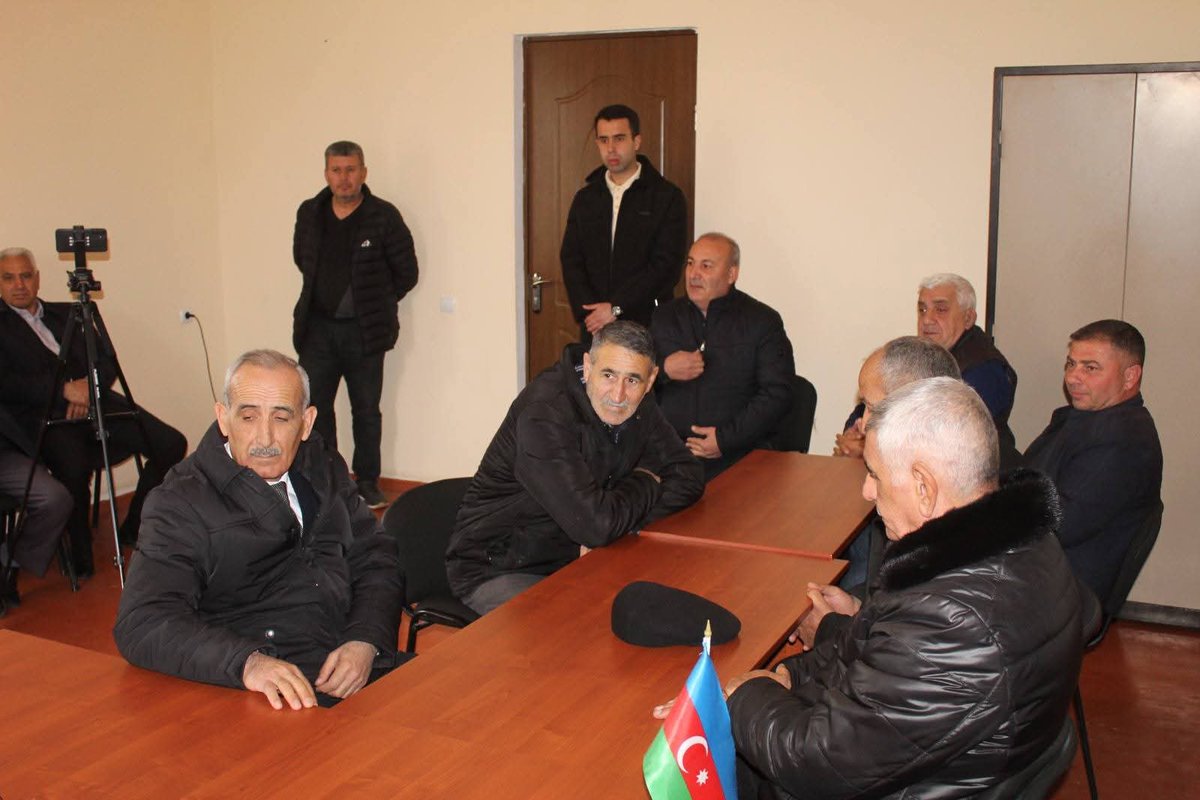 Xocavənd Rayon İcra Hakimiyyətinin başçısı Eyvaz Hüseynovun İmişli rayonunda məskunlaşan rayon sakinləri ilə növbəti səyyar qəbulu keçirilmişdir.