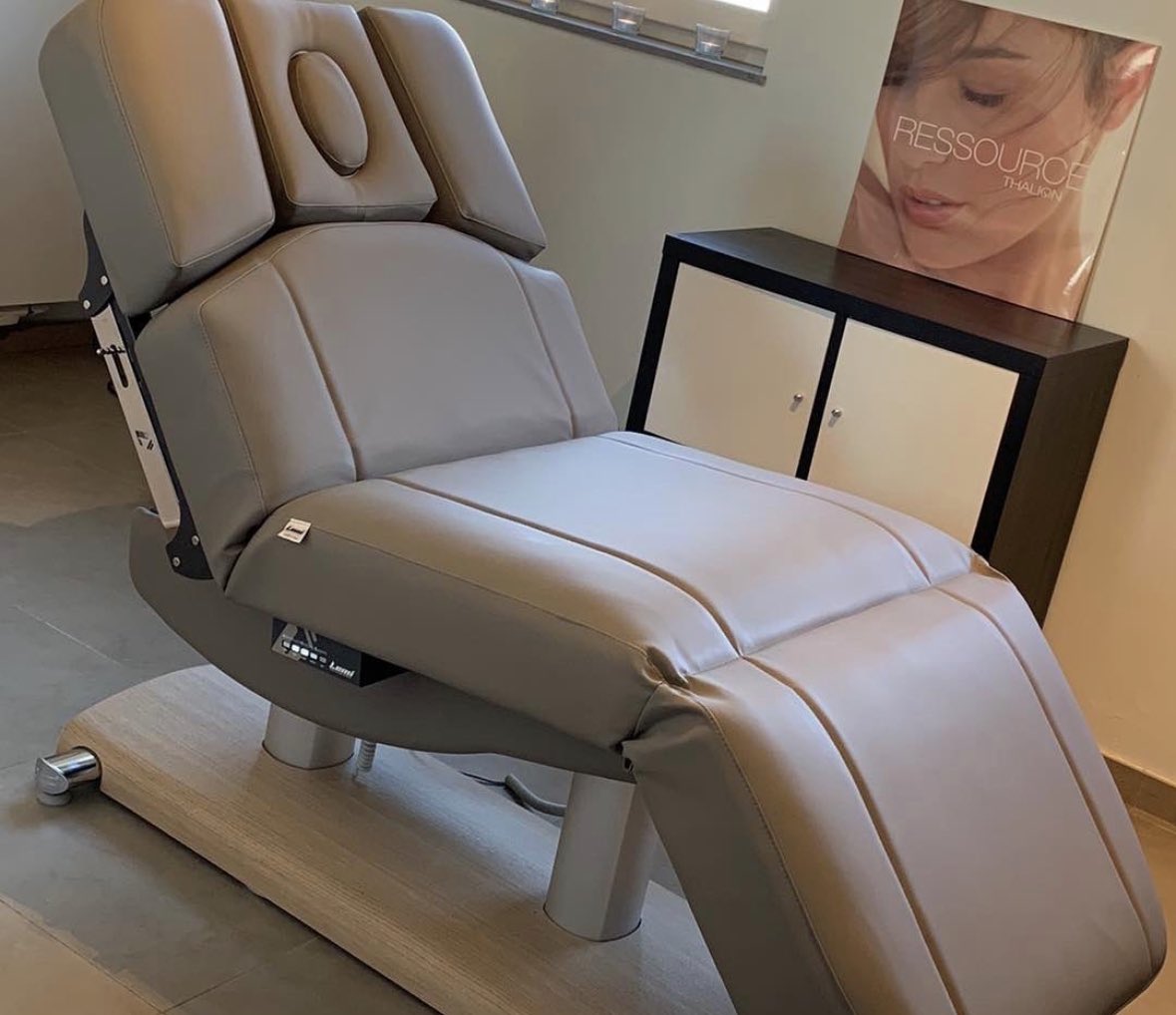Ashleyraeef2's tweet photo. You need me to help you out with the stress, am here to offer you the best massage 💆‍♀️ so ever with a happy 😊 ending. https://t.co/zLtFO5t3Om