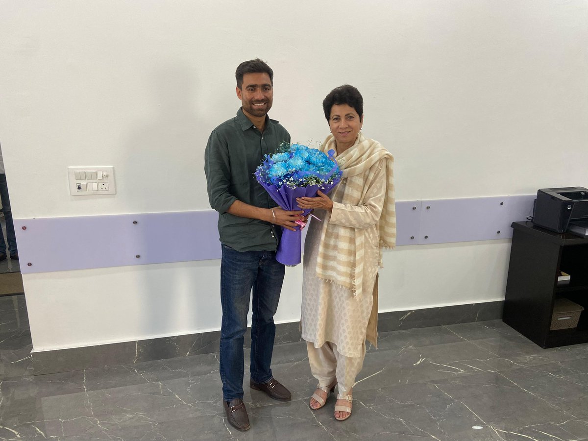 भारतीय राष्ट्रीय छात्र संगठन (NSUI) के नवनियुक्त अध्यक्ष श्री विनोद जाखड़ जी ने दिल्ली स्थित आवास पर शिष्टाचार भेंट की।

मुझे पूर्ण विश्वास है कि वे कांग्रेस के राष्ट्रीय अध्यक्ष श्री मल्लिकार्जुन खड़गे जी तथा नेता प्रतिपक्ष श्री राहुल गांधी जी के मार्गदर्शन में कार्य करते हुए