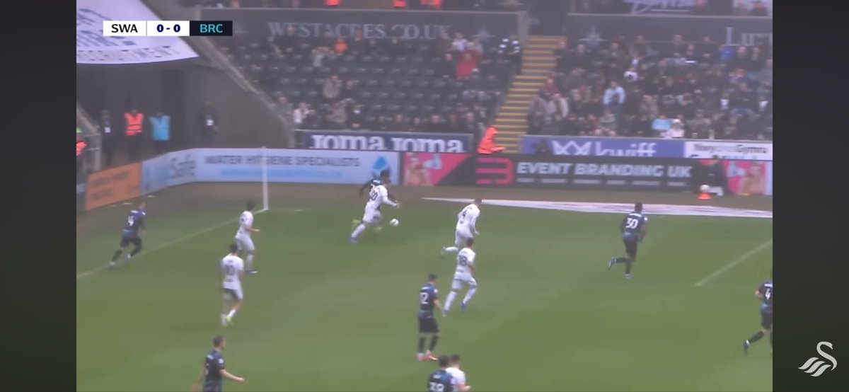 Scott Lewis tweet media