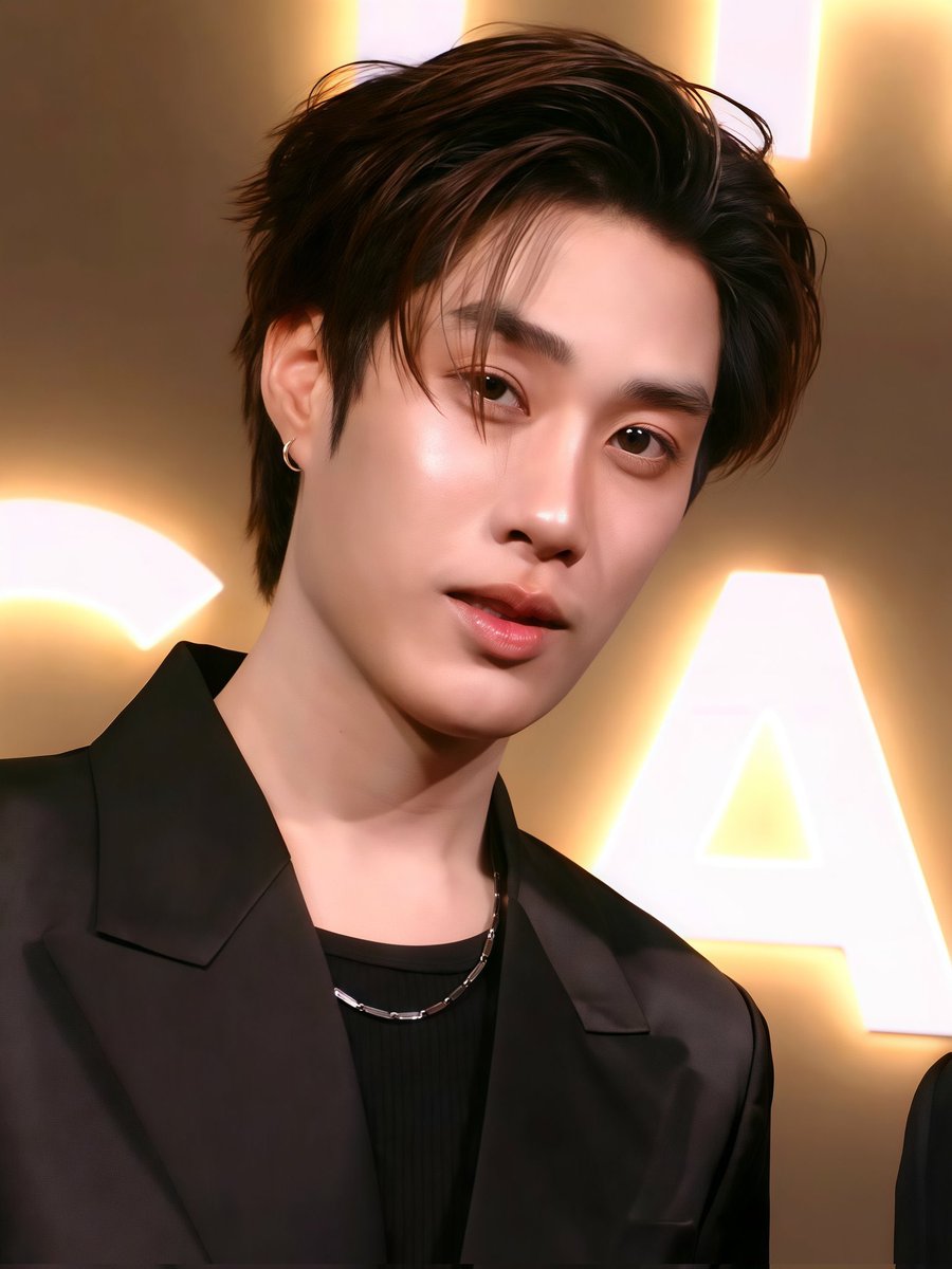 เมะมหาราช หล่อยันอินเนอร์ในตา #TLE_mtm 

DMD x TSA14 
#TSA14xTLEFIRSTONE
#ThailandSocialAwards