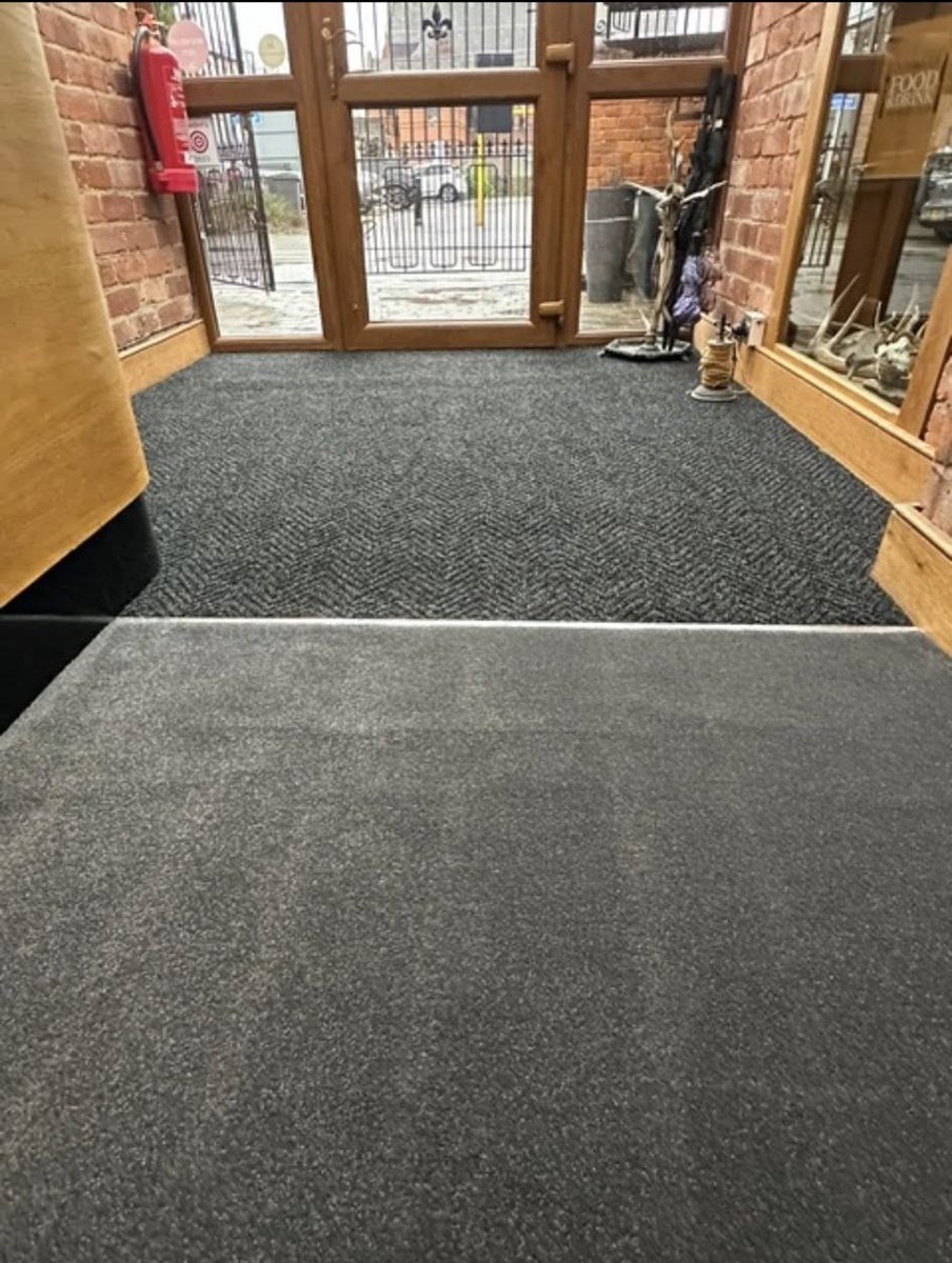 Independent supporting independent - This restaurant in Stapleford chose us for their flooring revamp! 👍
<a href="/AbingdonCarpets/">Abingdon Flooring</a> Stainfree Ultra colour Storm 14 paired with a durable chevron matting at the entrance.
#Shoplocal #Supportlocal #Beeston #Nottingham #Flooring