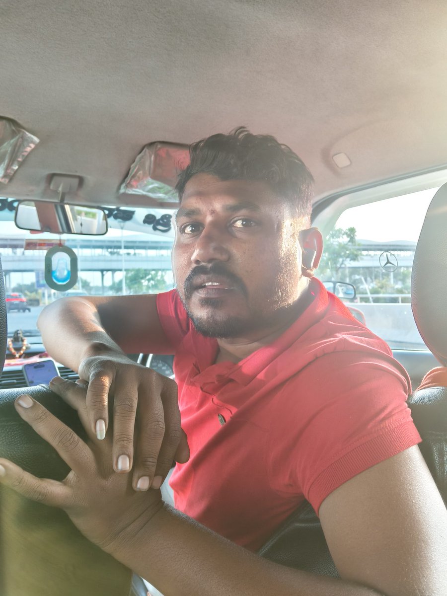 arpbks's tweet photo. This person illegally taking passengers from @Uber_India Terminal 1 in #Bengaluru &amp; later says give cash , cancel your uber ride. On denying doing so, he drops passengers out of the car.

Strict action needed @BLRAirport  @blrcitytraffic @BlrCityPolice @Uber_Support @Uber_India https://t.co/Da3H6YcMZp