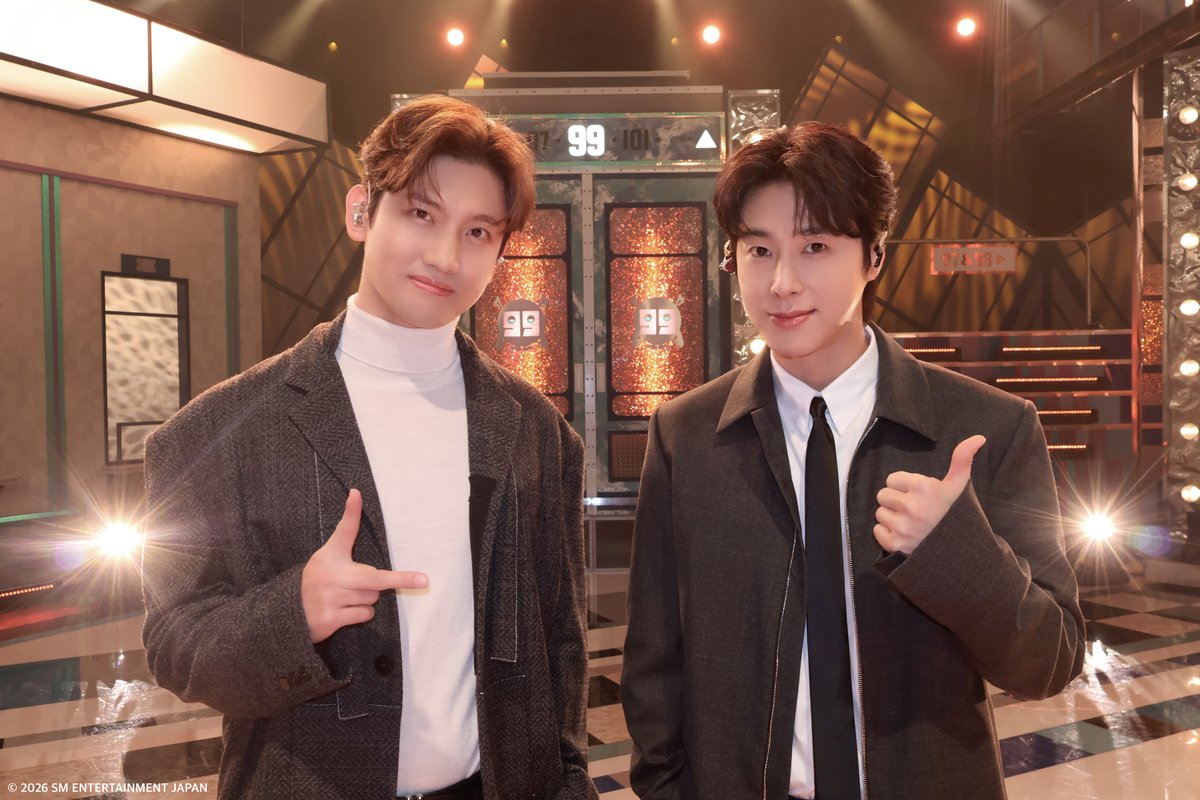 TOHOSHINKI_X_JP's tweet photo. 本日23:00〜放送📺
 
フジテレビ『#週刊ナイナイミュージック』に #東方神起 が出演いたします🕺
新曲『#IDENTITY』の歌唱ステージも🎤
 
さらに、明日はファンクラブサイト【STAFF REPORT】に収録日の写真とレポートを公開予定です！
https://t.co/0XY3rE3zgs
 
お楽しみに✨ https://t.co/0zhVxUU8Au