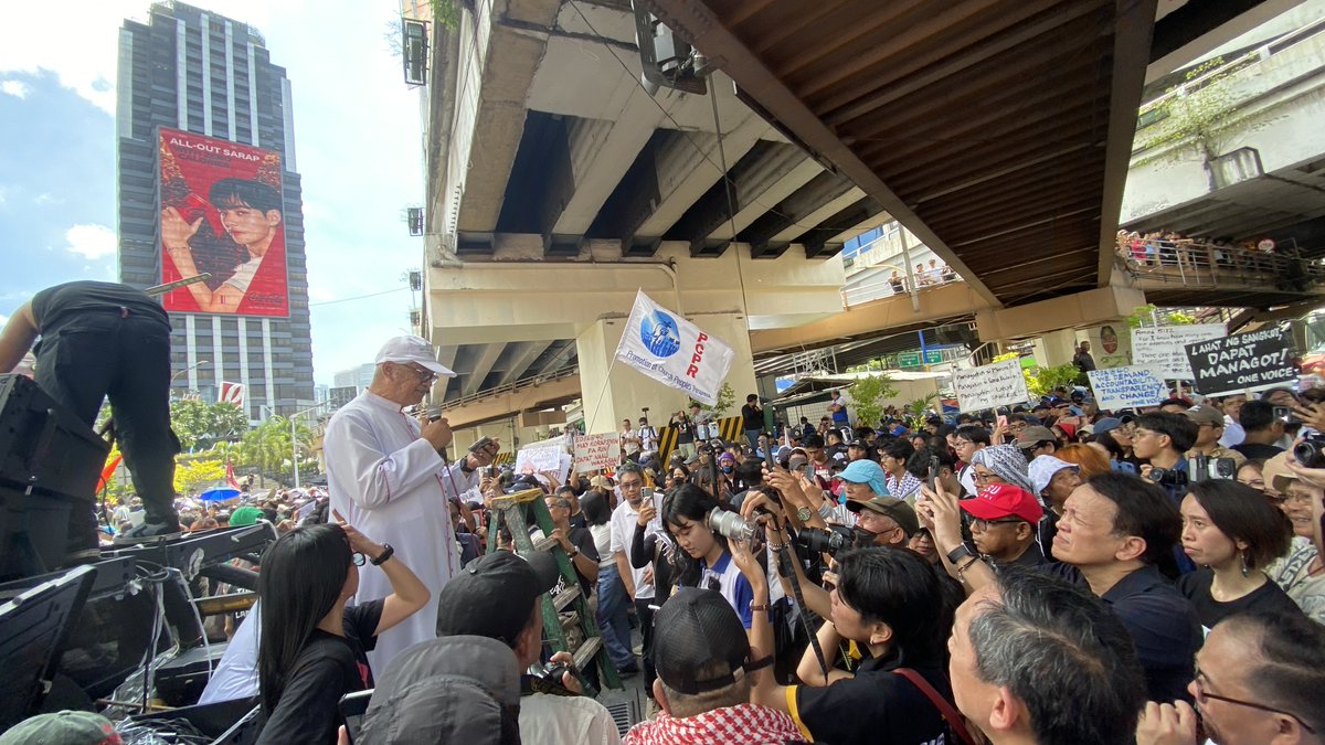 SCMPhilippines's tweet photo. EDSA @40: CHRISTIANS DON’T SETTLE FOR ‘LESSER EVIL’

#MarcosSingilin
#DutertePanagutin
#OustMarcosDuterte
#EDSA40 https://t.co/nDnvY10alr