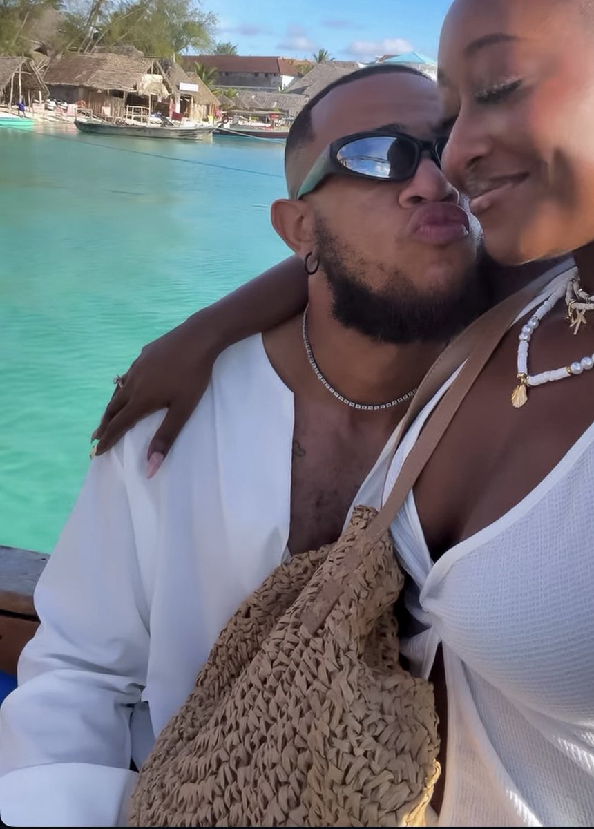 Zanzibar with the love of my life 🇹🇿🏝️🌊