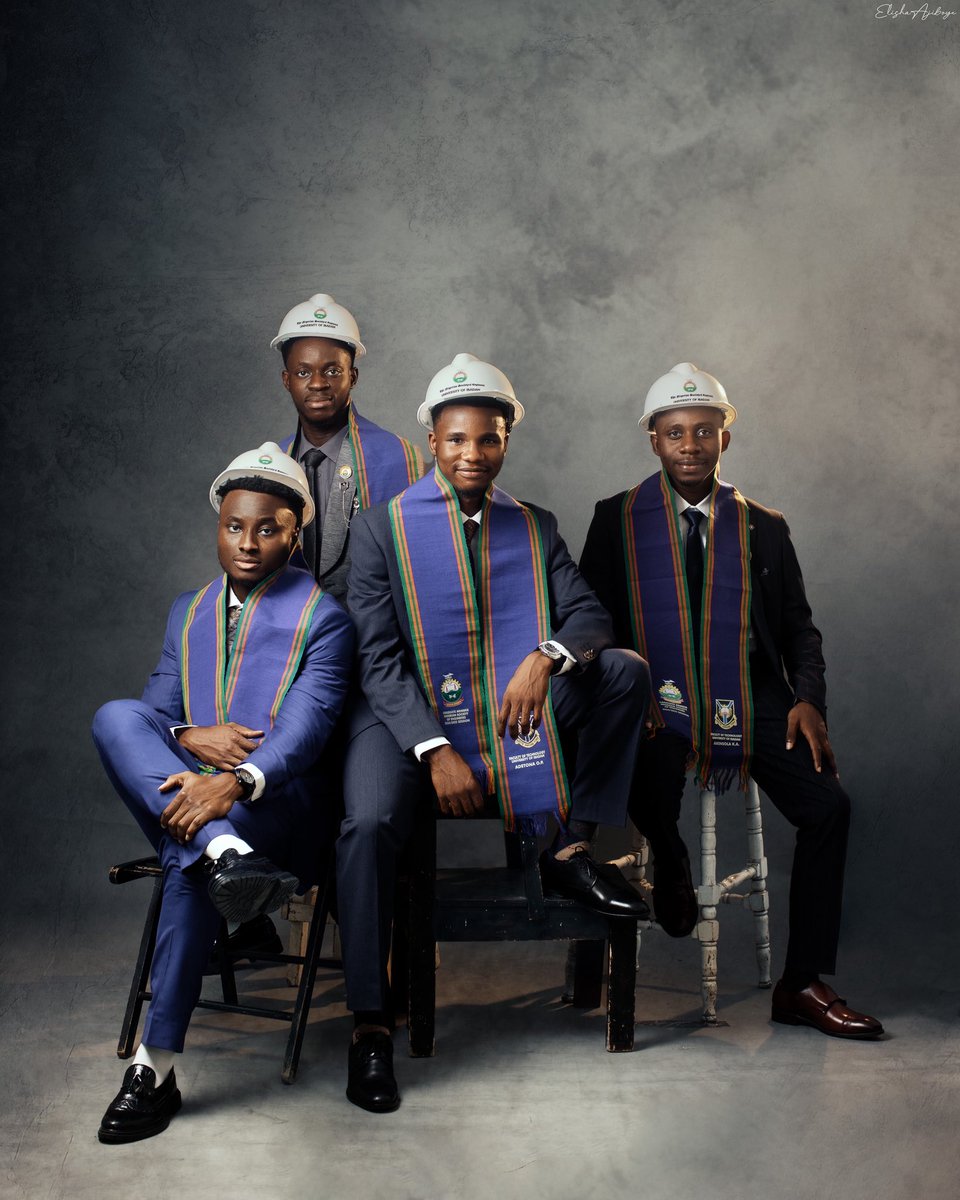 ElishaAjiboye__'s tweet photo. GMNSE Niggs’ photographed by me

Congratulations on your induction into the Engineering profession at the University of Ibadan.🔥 https://t.co/0zE8GvdiQs
