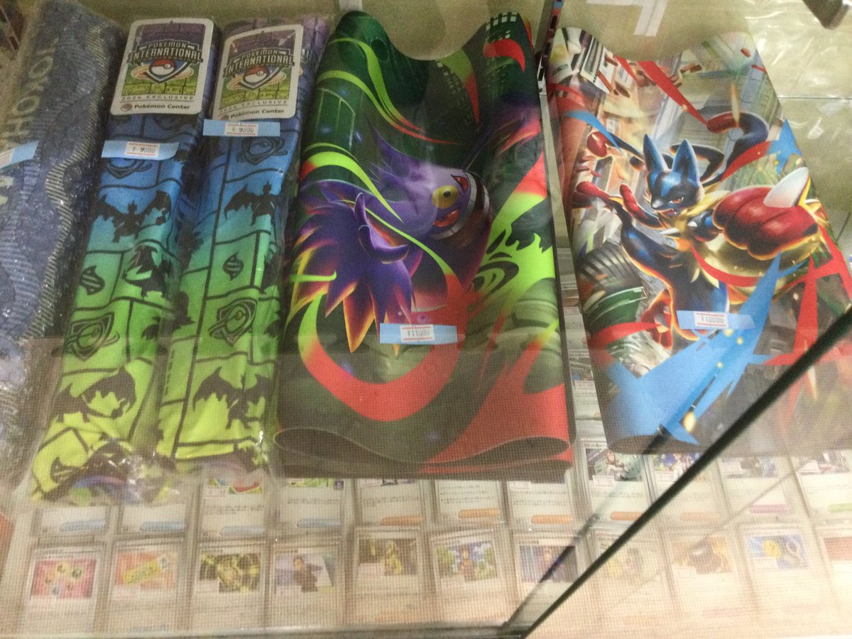 🔥🔥🔥入荷情報🔥🔥🔥 海外プレイマット 入荷しました♪ かっこいい＾＾