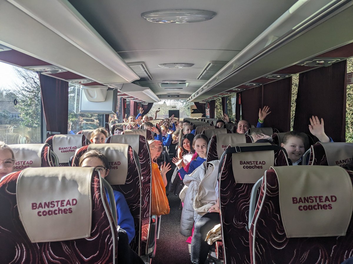 ShawleyPrimary's tweet image. Next stop: The O2! 📍
​Our amazing choir is heading off for an unforgettable night at @YoungVoicesUK. We are so proud of all their hard work—time to go and sing your hearts out, Shawley! 🎶🌟
​#YV2026  #MusicEducation