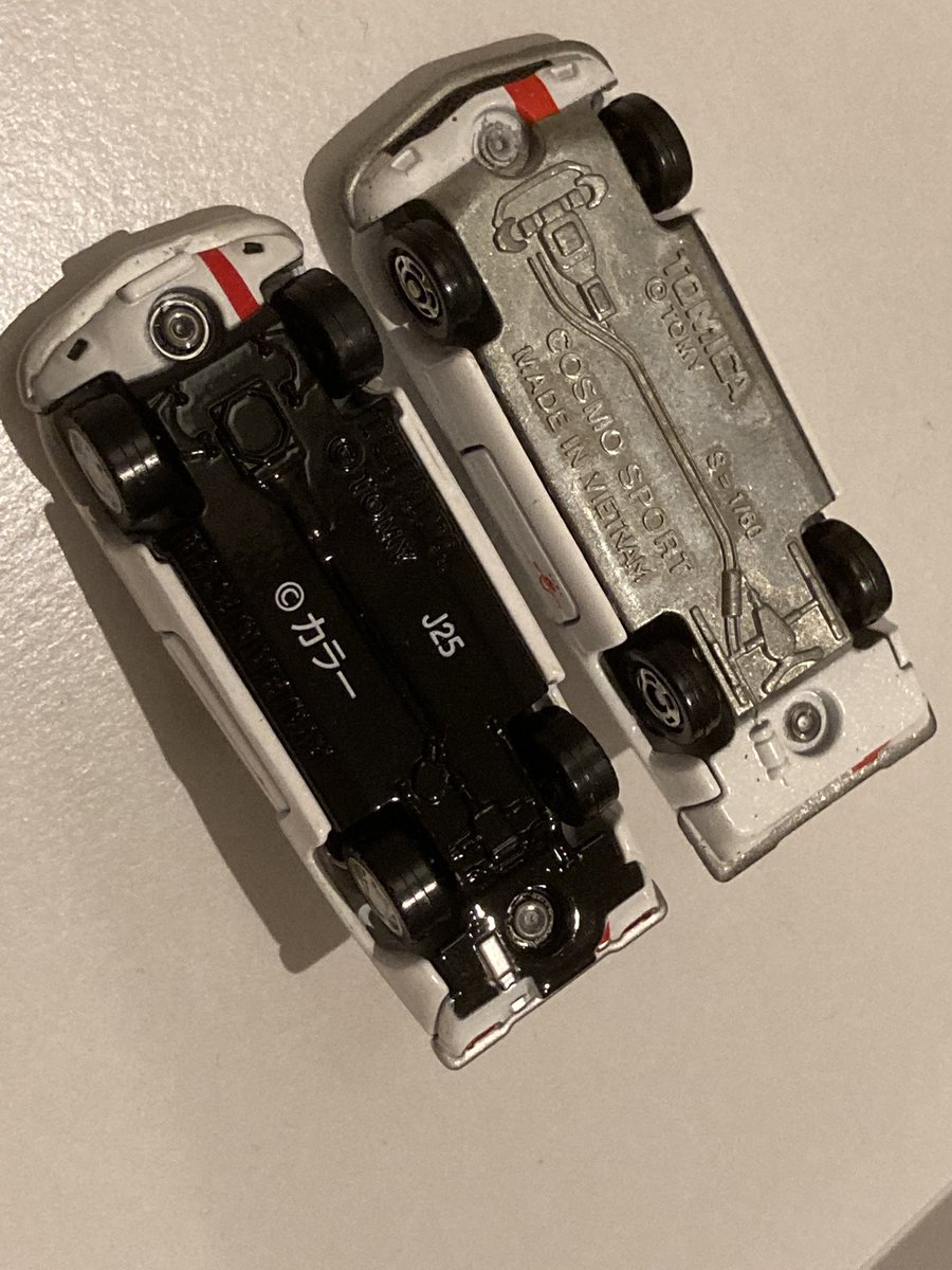 前期後期でホイルベース違うので駄目です()