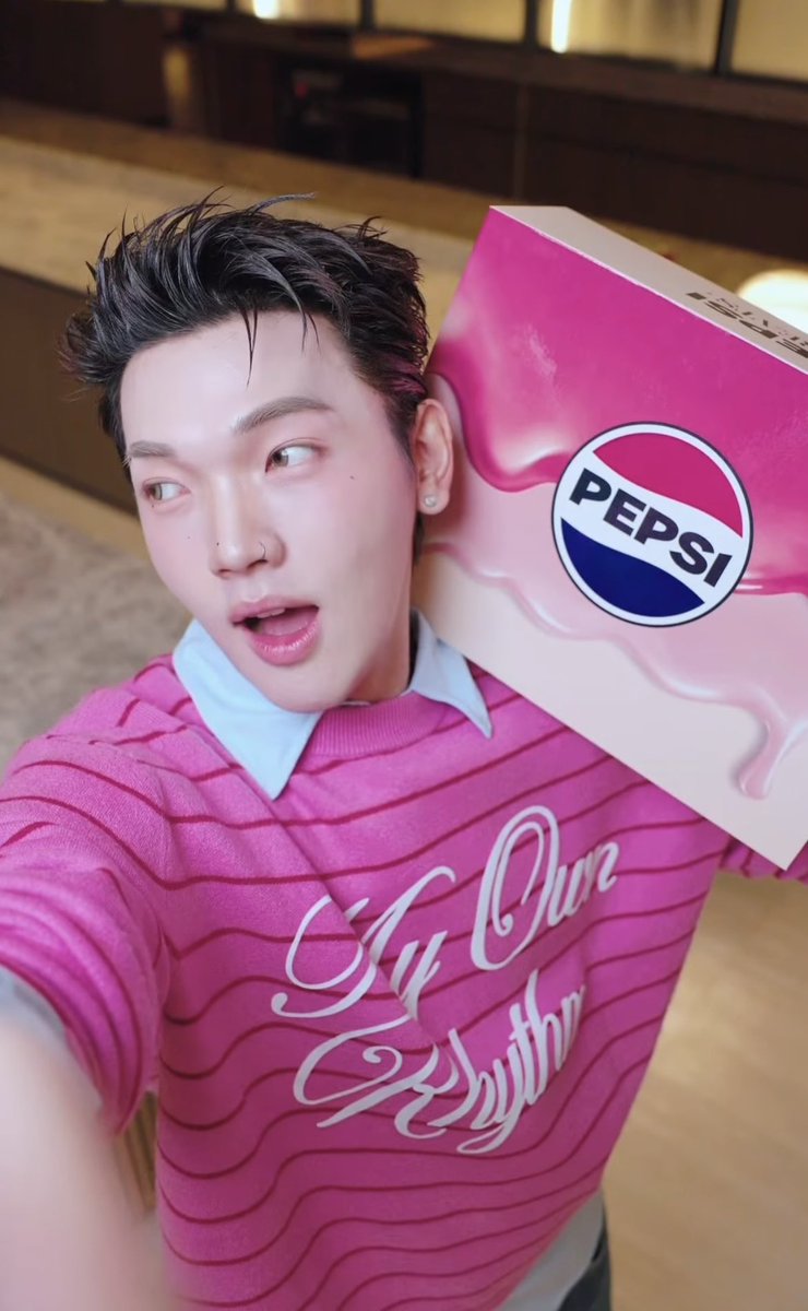 เป๊ปซู่สีหวานทั้งตัวป้ะคะอันนี้ ทำมาปัดสีคิ้ว แก้มชมพู ปากชมพู  โคตรจุ๊บุเดสสึเนะ คาวาอิ้วาซาบิ แก่นเซี้ยวเปรี้ยวซ่าท้าความสดชื่น