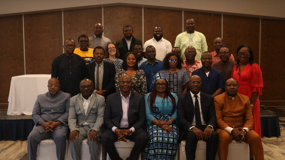 Vision in Action tweet media