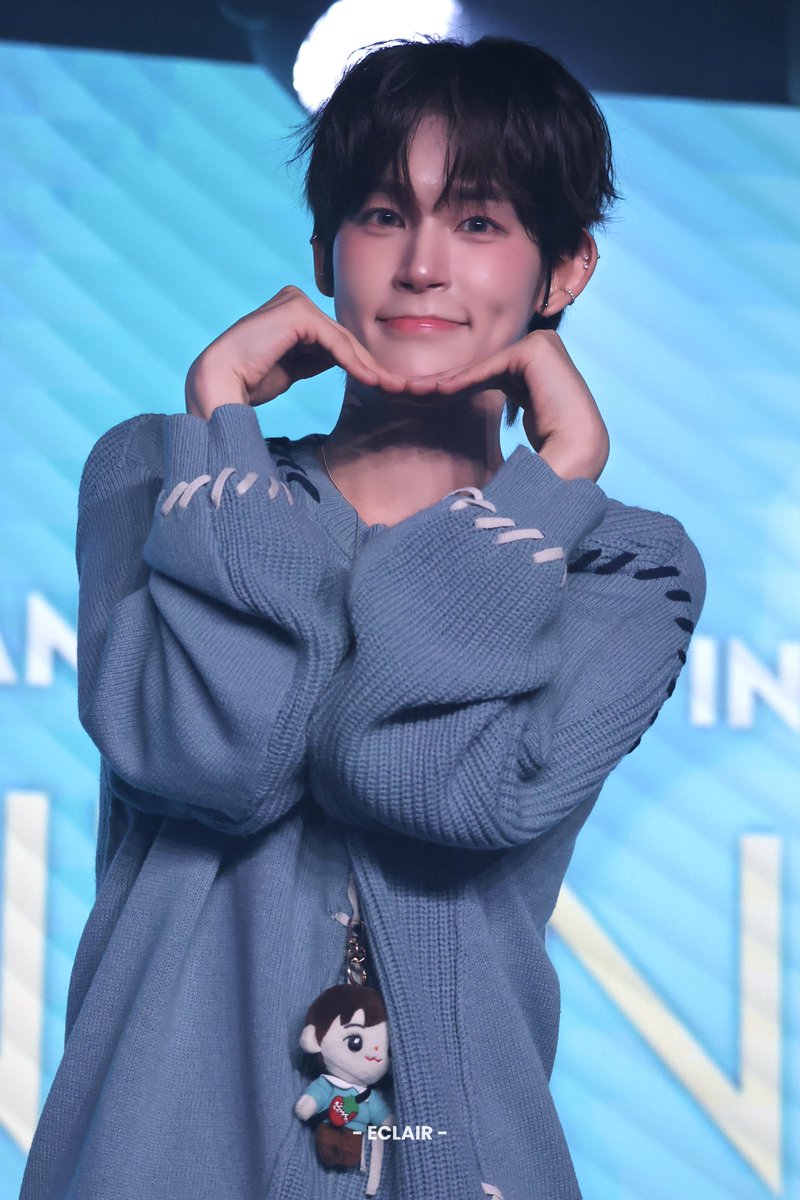 ᴇᴄʟᴀɪʀ tweet media