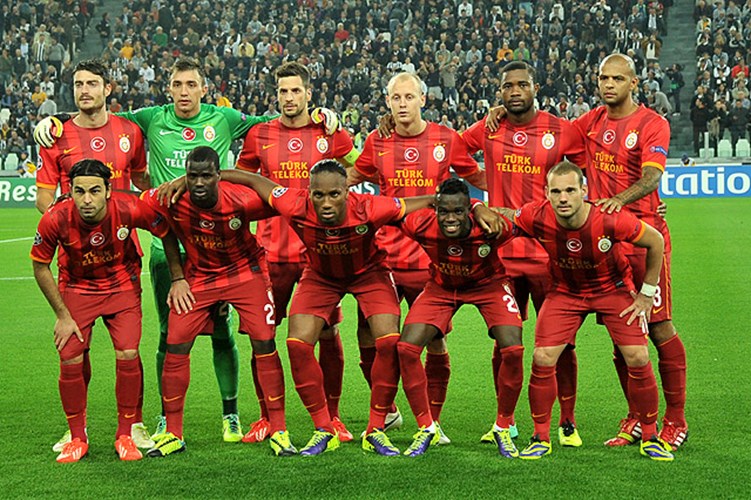 BirZamanlarGS's tweet photo. Son Juventus deplasmanı... 2 Ekim 2013 https://t.co/iU0BkMgrP9