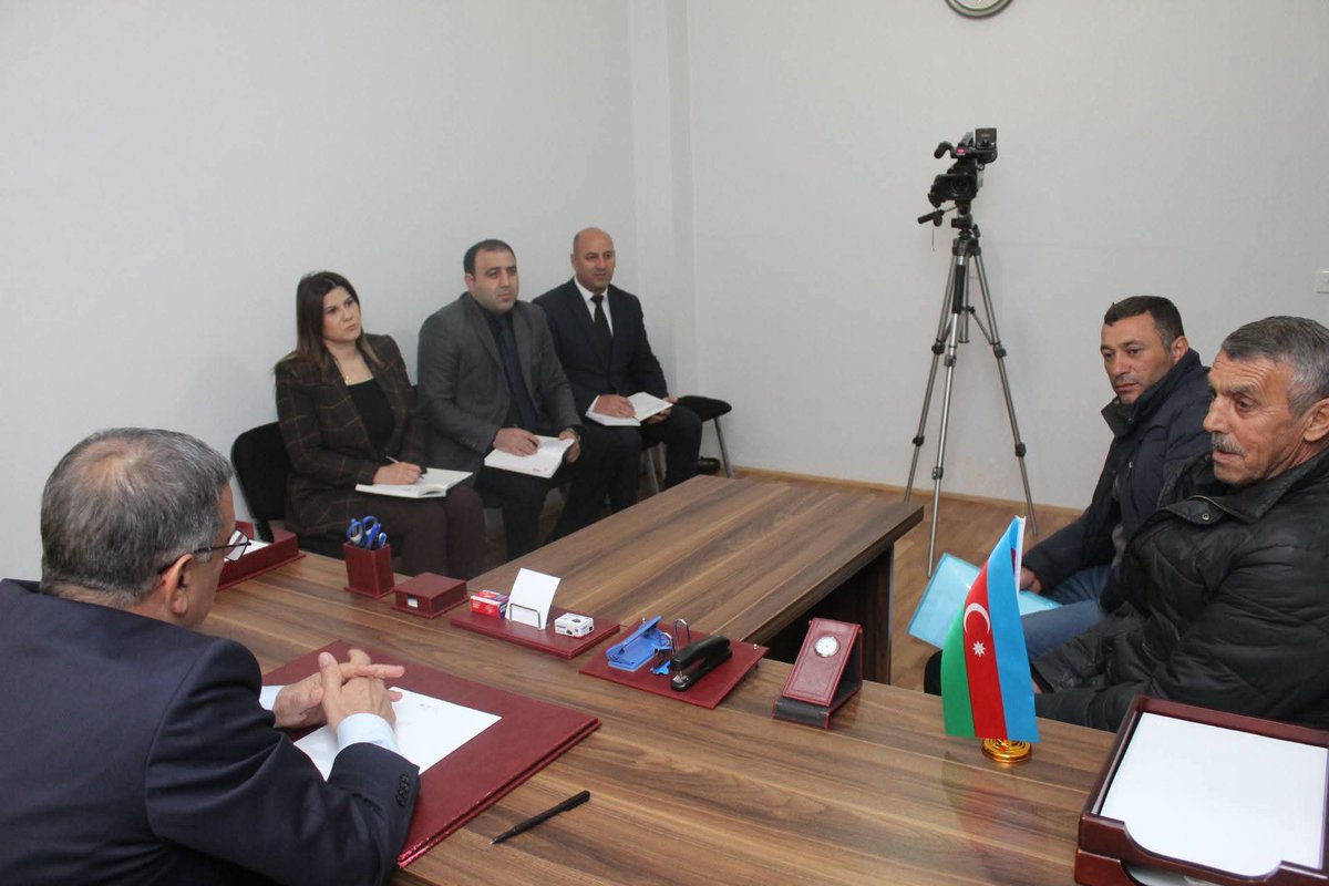 Xocavənd Rayon İcra Hakimiyyətinin başçısı Eyvaz Hüseynov növbəti vətəndaş qəbulu keçirib.
⤵️
facebook.com/share/p/1Jx5Ei…