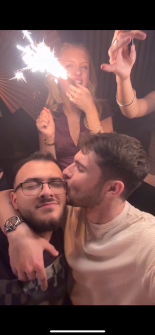 LOCK-IN OR LOCK-OUT 🔒 !!
LIVE ON ROOOOOOOBET !! 🍆💦

BIG JUICY SESH NEEEEEDED !!!

🎊 50$ (25x2) Daily Stream Giveaway 🎊

✅RT &amp; TAG A FRIEND !!!
✅JOIN THE STREAM ON KICK !!!

Need to be active to win (no bots)🔥

GLHF <3