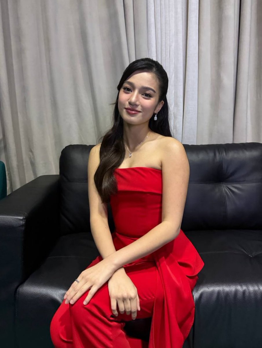📸25Feb2026 ~ #BelleMariano spotted on @.starmagicphils Instagram Post!

“💃Phenomenal endorser energy served by the gorgeous #BelleMariano at a popular fast food chain's national convention ✨

Thank you for having our artist grace the event!”

<a href="/bellemariano02/">Belle Mariano</a> | #ReBelles