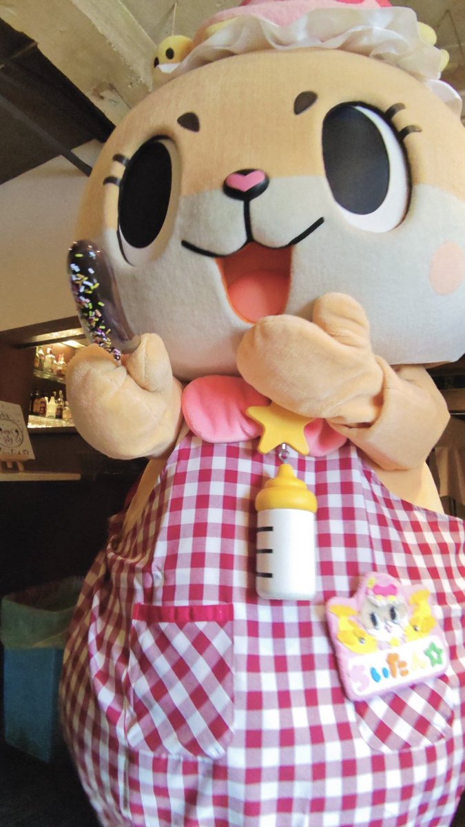 はい、あ〜ん🍫🍌