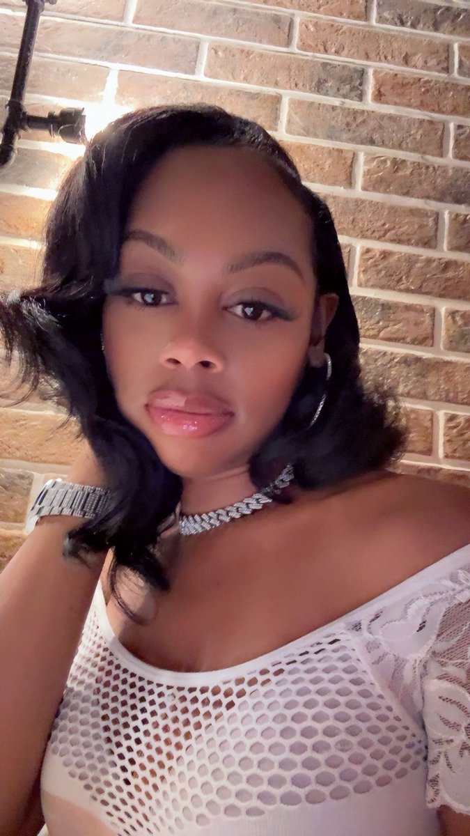 theebonee's tweet photo. She’s BACK 😜 https://t.co/C1oms05XhX