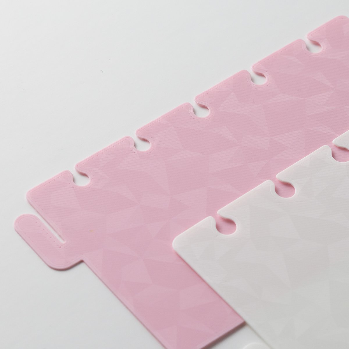 新商品を公開しました！
【3Dプリント製】2枚セット／M5サイズ手帳用「ねこのみみしっぽインデックス　桜色」ダイヤモンド柄
gruppetto.booth.pm/items/8030911