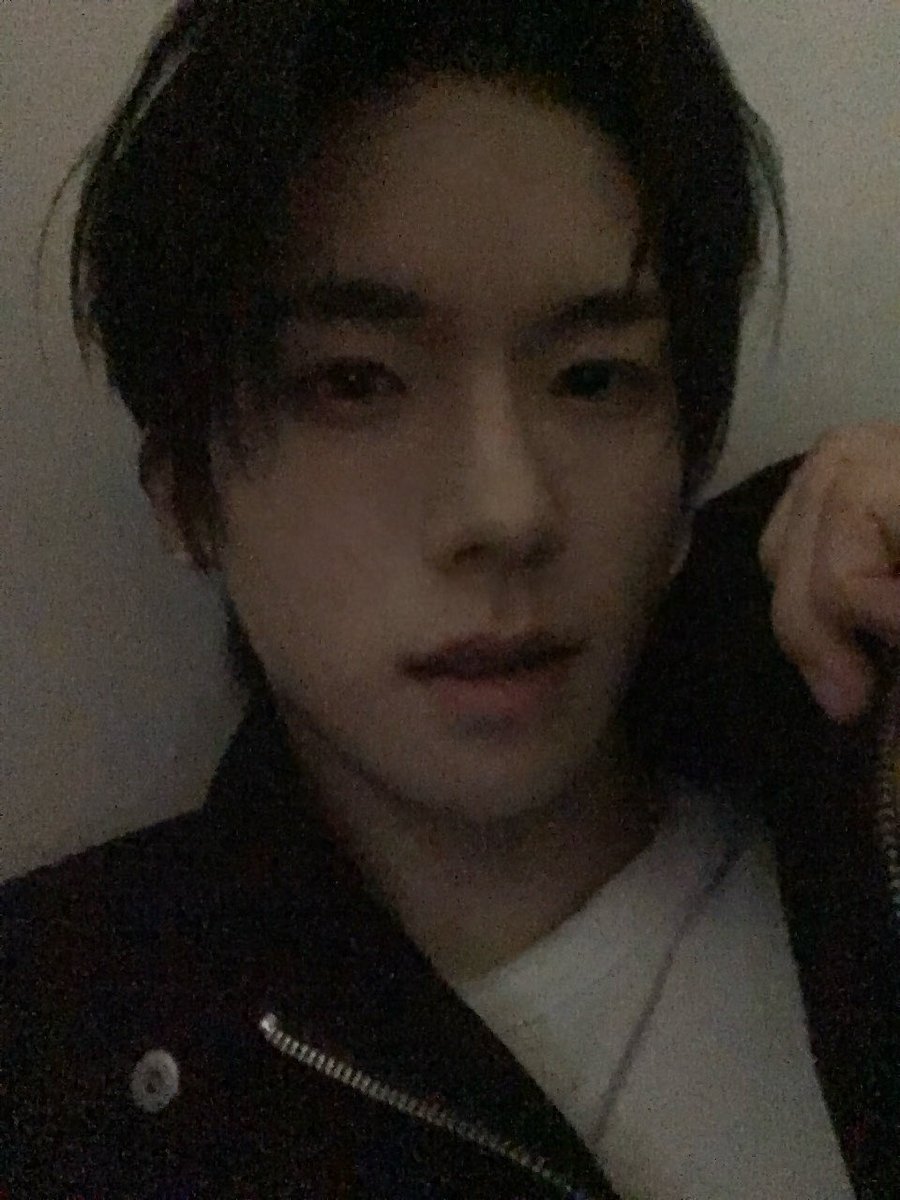 NewBeat_twt's tweet photo. [#홍민성]

어둑어둑✨
잘 보이지?! https://t.co/SCOjmwScsf
