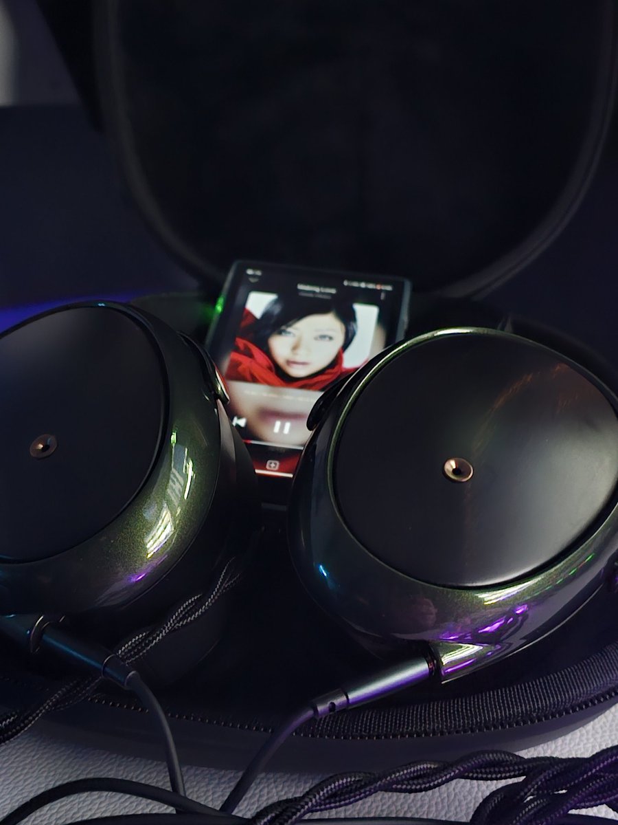 InfiniteAngles tweet media