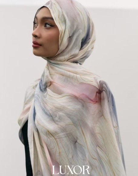 Milawiyyah's tweet photo. Printed pashmina for raya✨
Hijabi girls pasti suka banget sama kerudung jahat ini😚cakep bisa buat lebaran kondangan 

A Thread https://t.co/NYyZINlC6x