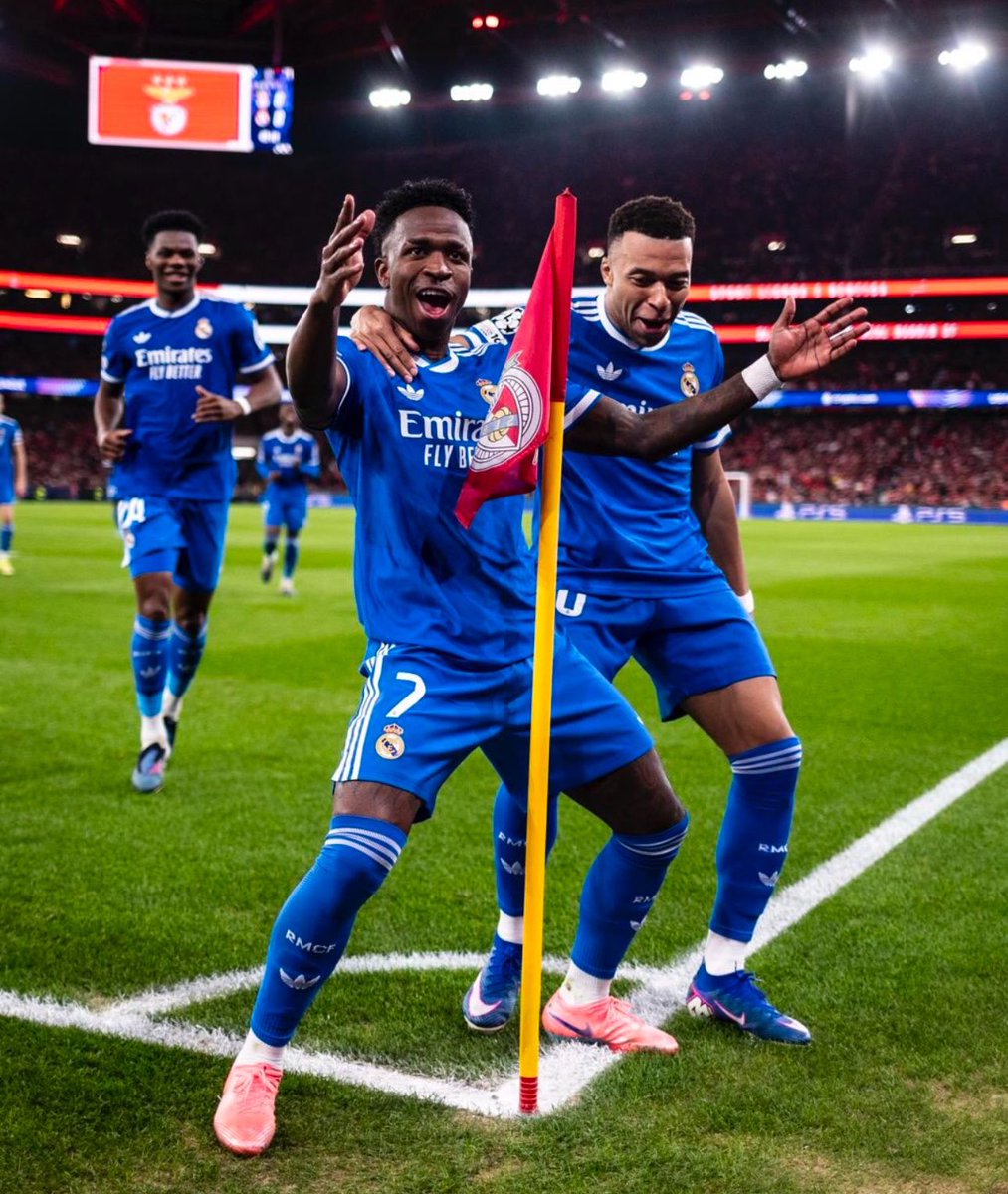 اليوم احد اهم مباريات الفريق بهذا الموسم قدام الخصم الكريه بالنسبه لي وغثيث ومستفز  .. 

غياب امبابي للاسف راح يأثر كثير على الفريق ، هي فرصه لغونزالو مره ثانيه تجي وفي البيرنابيو 

شخصياً انا متشائم 🫥 
ولكن بإذن الله الفريق قدها 
هلا مدريد 🤍