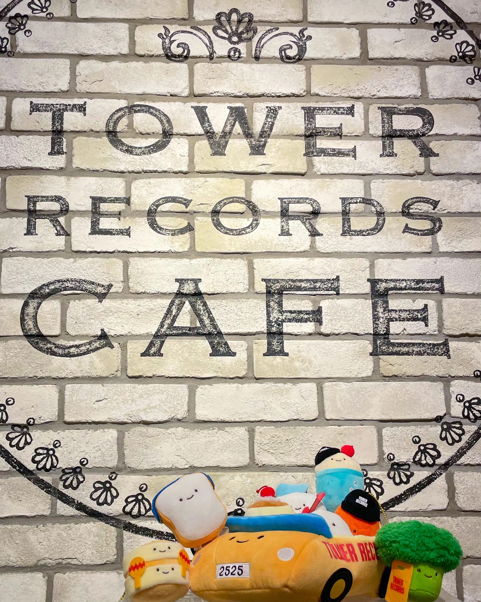 ﾀﾜｰﾚｺｰﾄﾞｶﾌｪ 表参道店 on X: 