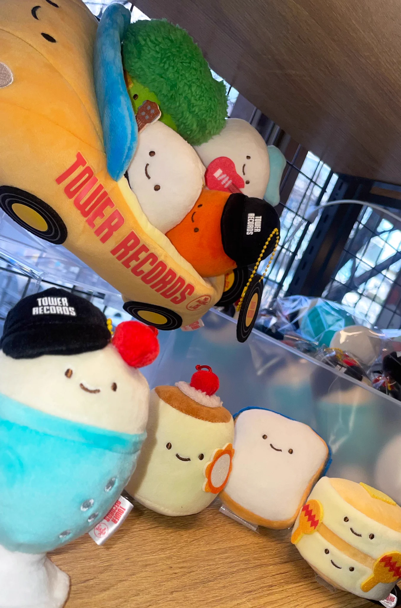 ムックぬいぐるみタワーレコード店員 ﾀﾜｰﾚｺｰﾄﾞｶﾌｪ 表参道店 on X: 