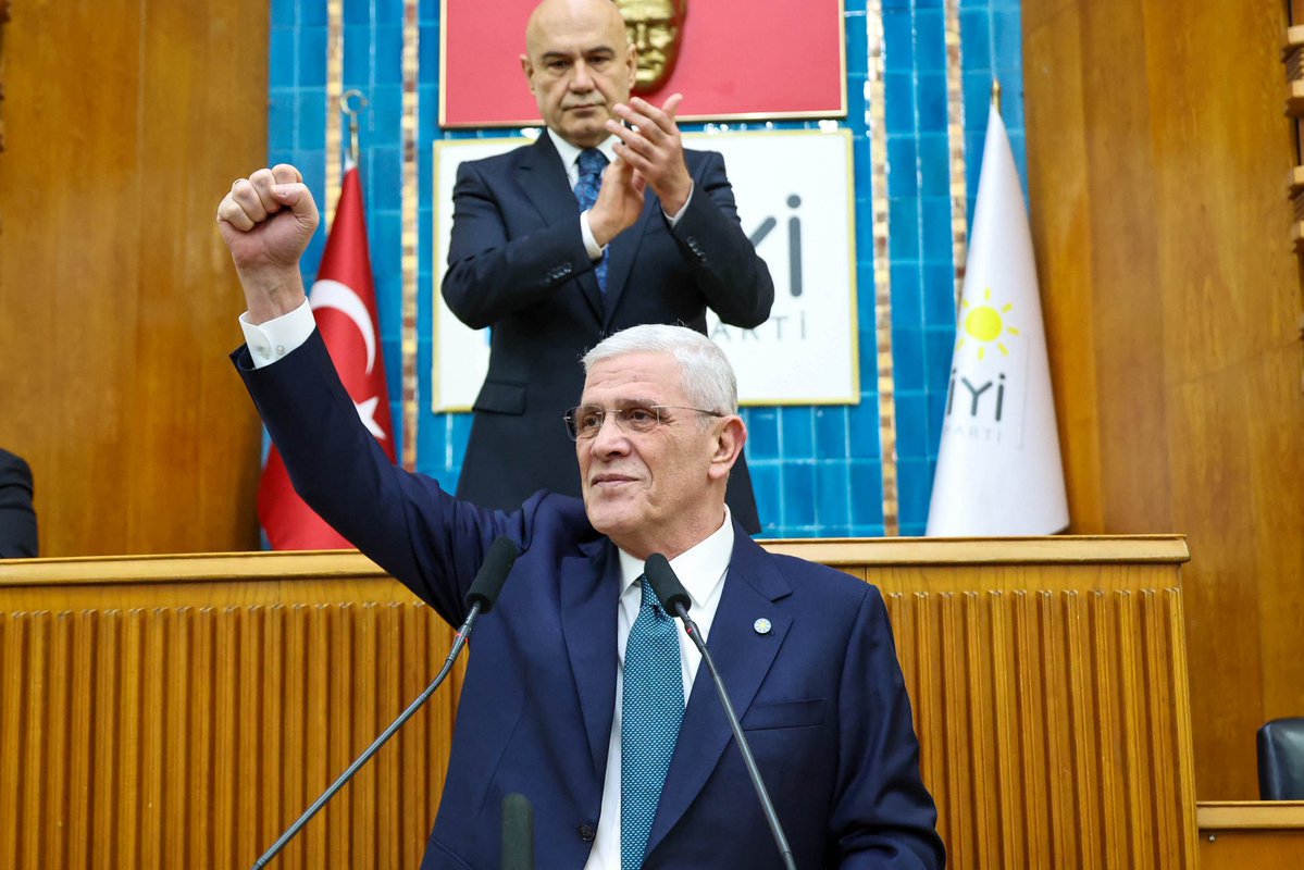 Biz bu toprakları yoksulluğun ve adaletsizliğin pençesinden çekip alacağız.

Üretimin bereketini, liyakatin onurunu, hürriyetin güvenini her bir hanemize mühür gibi vuracağız!