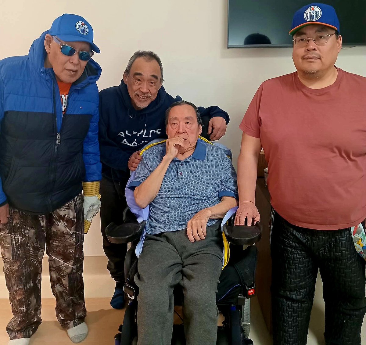 Eric Anoee Jr. ❄️ tweet media