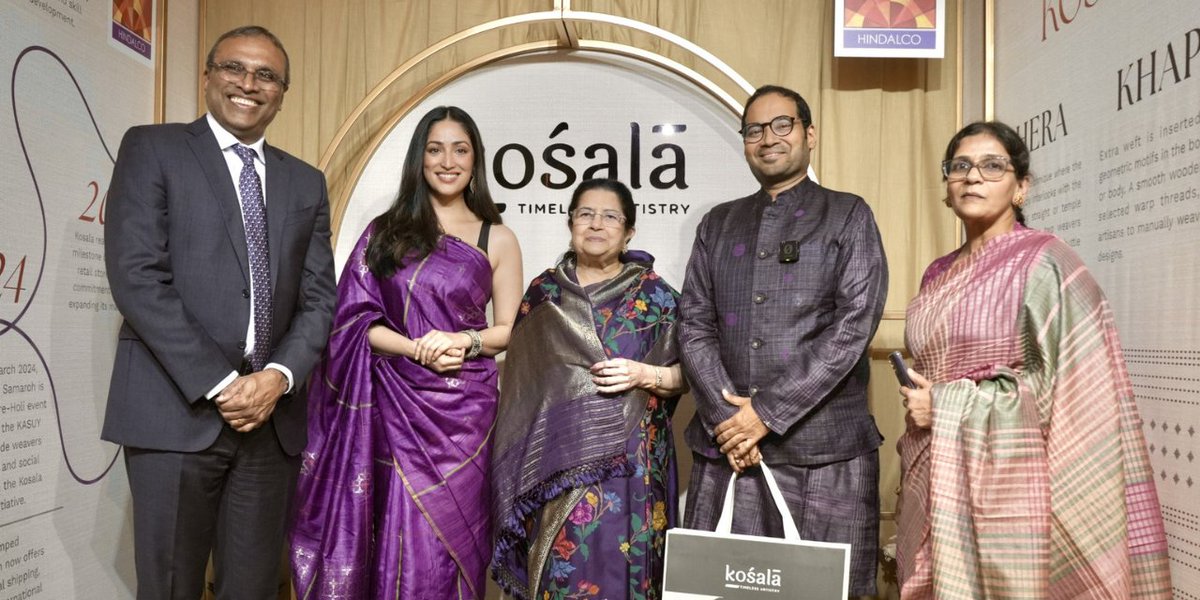 TextileValue's tweet image. Kosala by Hindalco has opened its first flagship store in Greater Kailash, New Delhi.

Read more: textilevaluechain.in/kosala-by-hind…

#Kosala #Hindalco #KosaSilk #ArtisanLivelihoods #SustainableTextiles #NewDelhi #Chhattisgarh