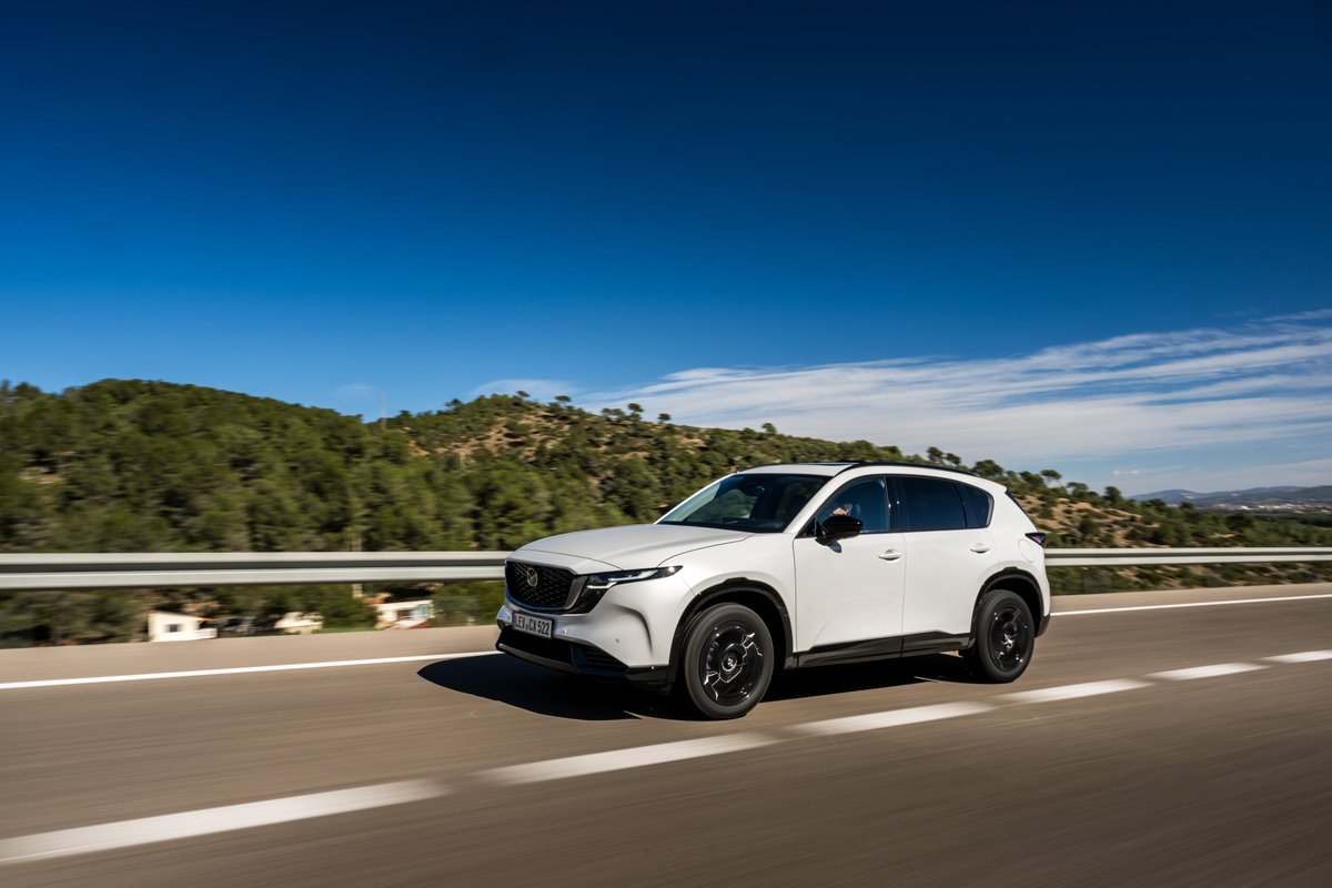 mazdaukpr's tweet photo. Mazda is committed to the joy of driving, and the jinba ittai feeling of oneness between car and driver has also been key part of the brand’s DNA. The all-new CX-5 continues to set the bar even higher, enhancing everyday comfort, quietness, and ease of use while deepening the connection between car and driver.