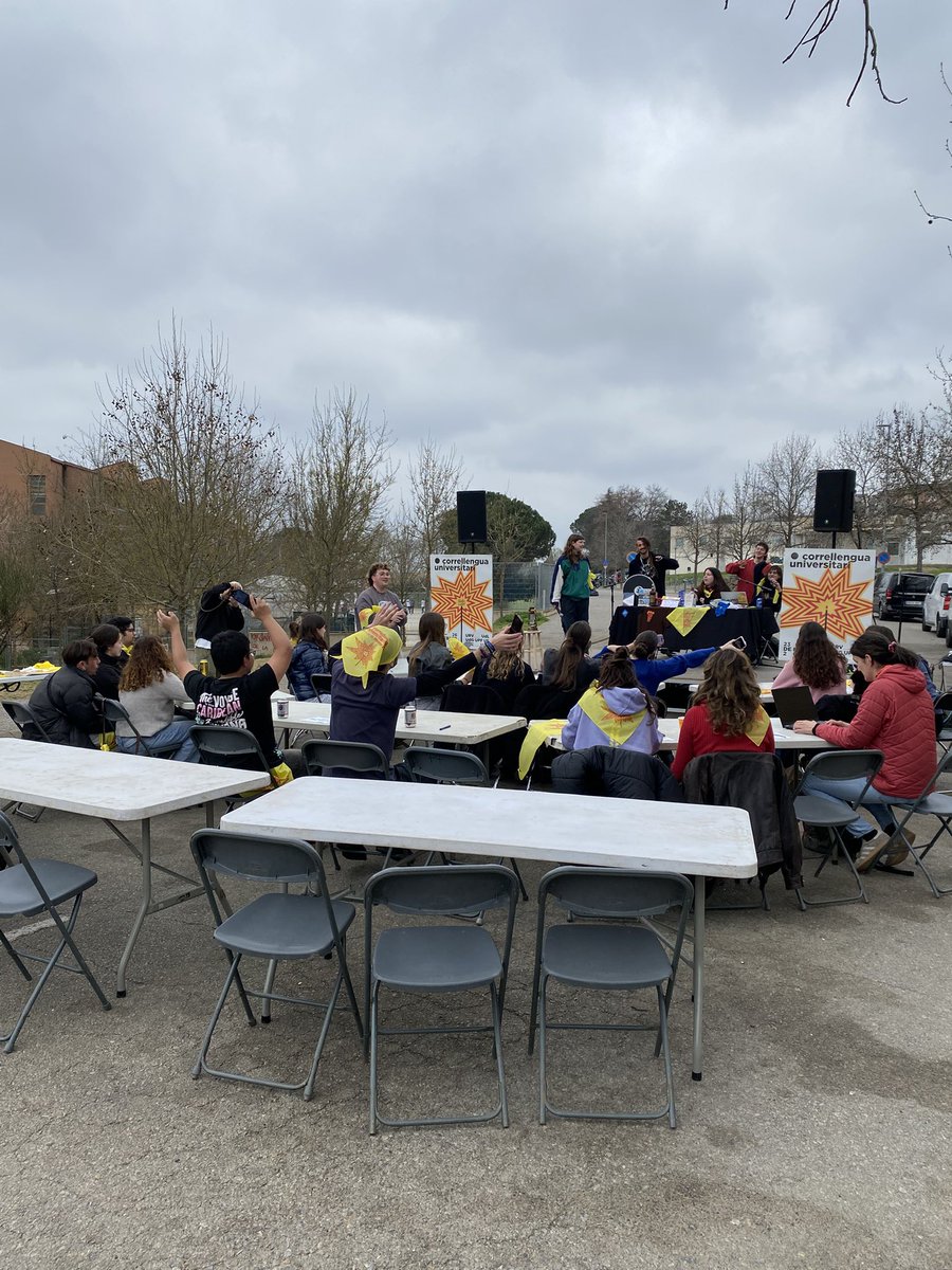 Correllengua universitari tweet media