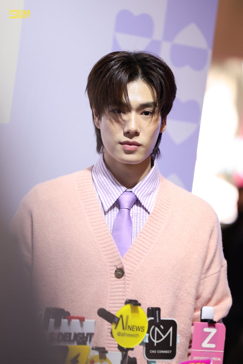 STARSOCIETY_TH's tweet image. “ภูวินทร์” ในงาน ‘mami GRAND OPENING—the feel-good moment’ 

PHUWIN WITH MAMI GOP
#MamixPhuwin #phuwintang  
#MamiBrand #MamiCosmetics 
#MamiFeelGoodMoment